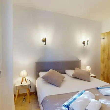 With Pool Between Porto-vecchio And Bonifacio Дом отдыха *