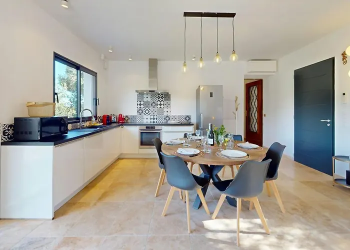 With Pool Between Porto-vecchio And Bonifacio *